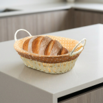 Овална плетена корпа за леб со портокалова постава на точки – 28×20 cm