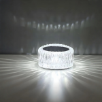 Декоративна LED ламба во форма на прстен – 12×6 см